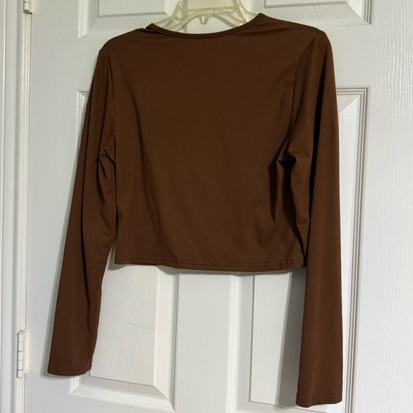 Amazon basic brown long sleeve top - Picture 2 of 3
